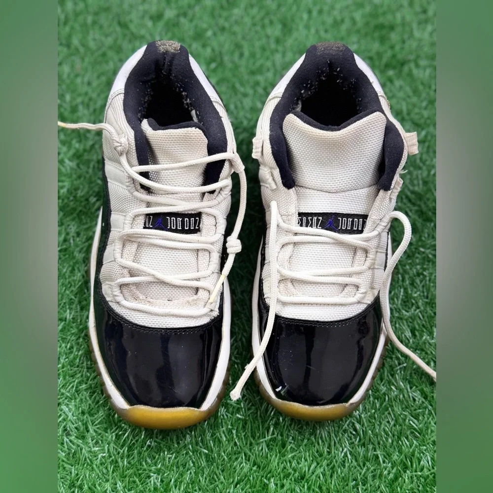 Jordan 11‎ Retro Low Concord (GS) Size 5Y